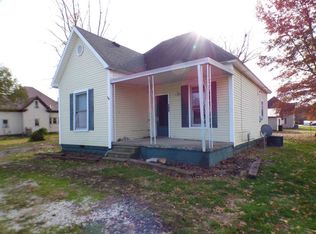 206 E Danner St, Elnora, IN