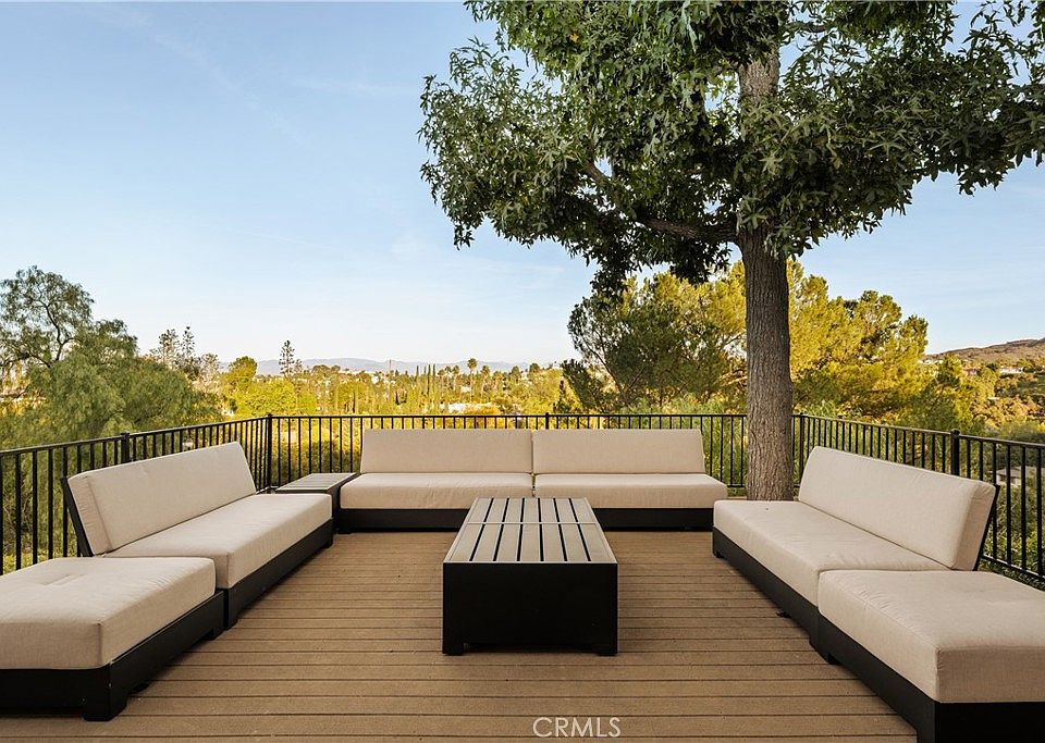 1st image of 22370 Algunas Rd