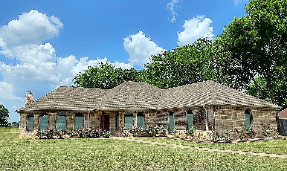 1st image of 391 Baganie Ln