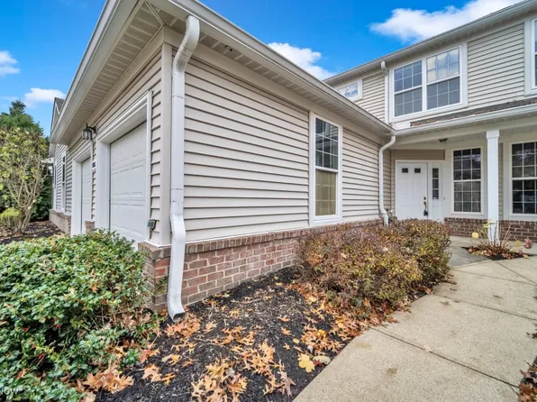 2606 Wyndgate Ct, Westlake, OH 44145