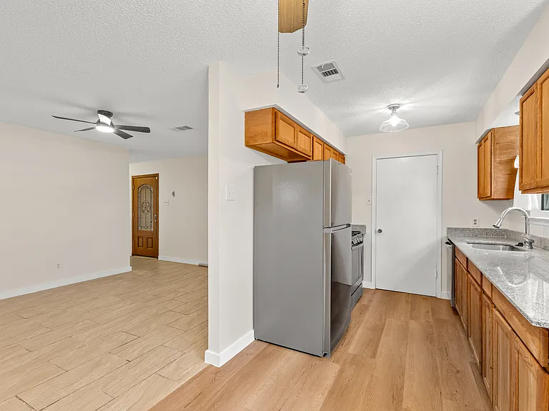 929 Meadow Mead Dr — Photo 19