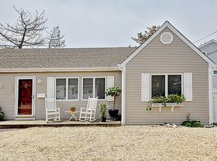 3 Windward Rd #W, Long Beach, NJ 08008