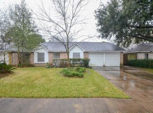 10711 Sharpview Dr, Houston, TX 77072