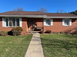142 Crisswill Rd, Saint Clairsville, OH 43950