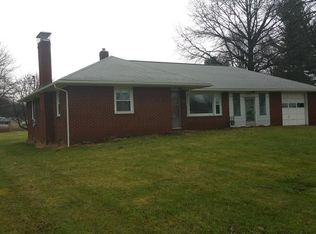 1241 Mount Pleasant St NW, North Canton, OH 44720