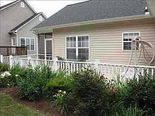 3rd image of 325 Laurelwood Dr