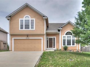 20594 W 125th Ct, Olathe, KS 66061