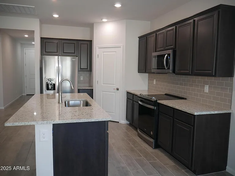 18156 W Daley Ln — Photo 5
