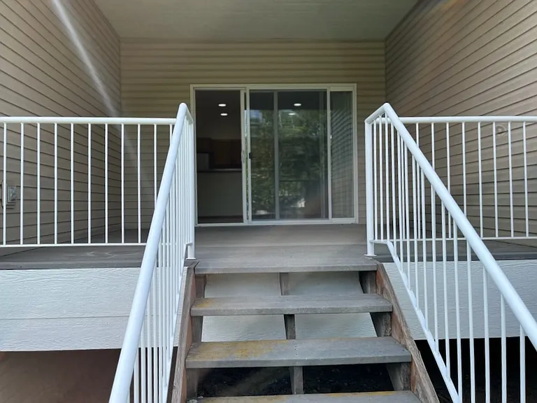 1309 E Calkins Ave — Photo 3