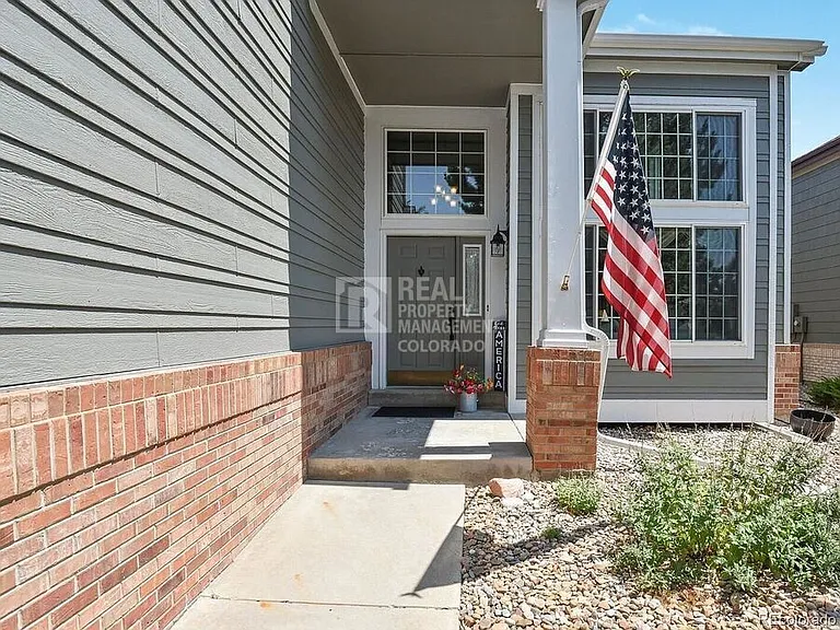 10110 Flagstone Way — Photo 2