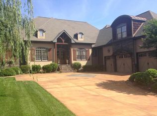 15 Fox Hunt Ln, Greer, SC 29651