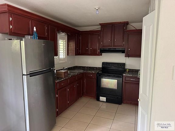 2nd image of 305 Calle Amistosa APT 301