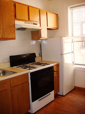 Rented by Avanguard Realty Corp | media 1