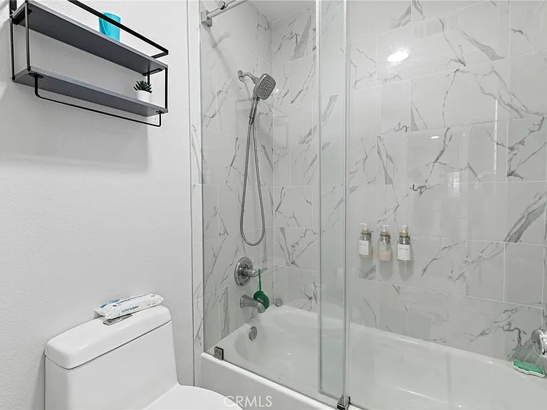 15881 Madelyn Ct — Photo 35