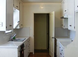 575 N Sierra Madre Blvd, Pasadena, CA 91107