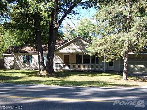1st image of 13681 Lincoln Lake Ave NE