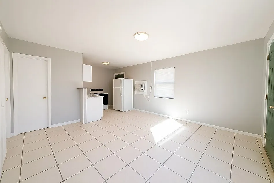 2 bed, 550 sqft, $1,295 — Photo 2