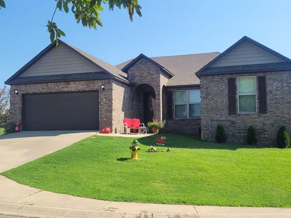 36 Ashcraft Ct, Paragould, AR 72450
