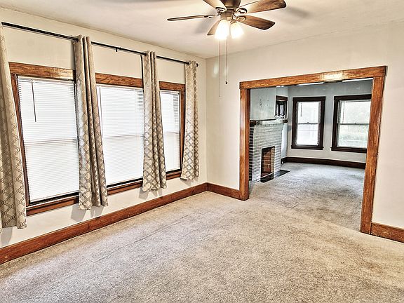 5th image of 37 Sterling Ave #1