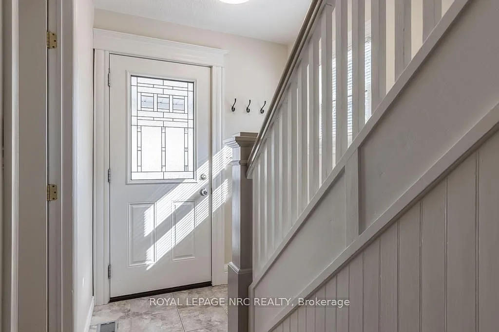 3 bed, $2,250 — Photo 3