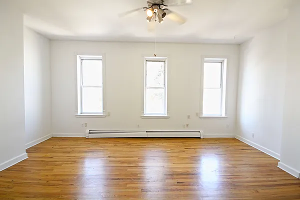 Rented by Rental Solutions Inc | media 16