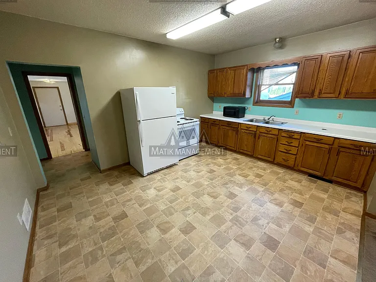 316 W Chestnut St #LOWER — Photo 4