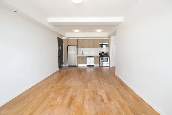 Rented by Nooklyn NYC LLC | media 18