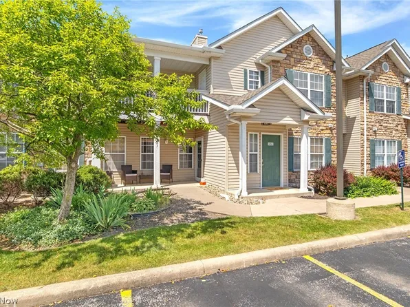 14943 Lenox Dr #523, Strongsville, OH 44136