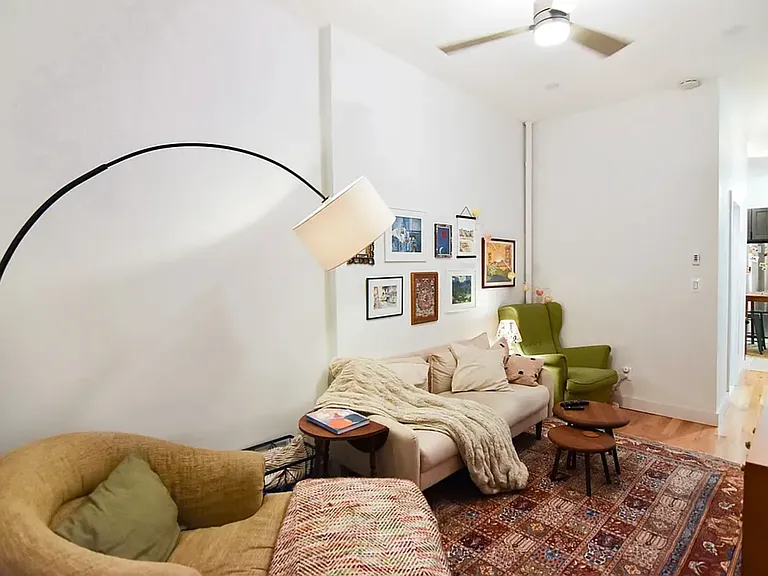 955 Grand St #1L — Photo 4