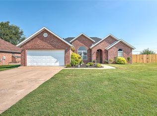 4102 SW Fieldstone Blvd, Bentonville, AR 72712