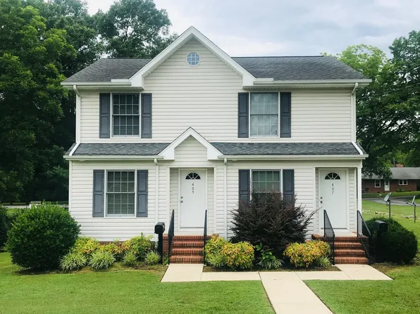 405 N Mecklenburg Ave, South Hill, VA 23970