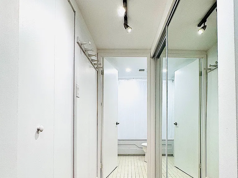 65 Scadding Ave #Penthouse 16 — Photo 13
