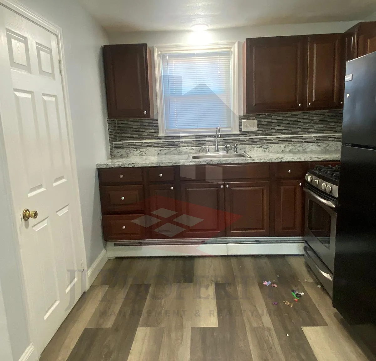 2 bed, $1,600 — Photo 3