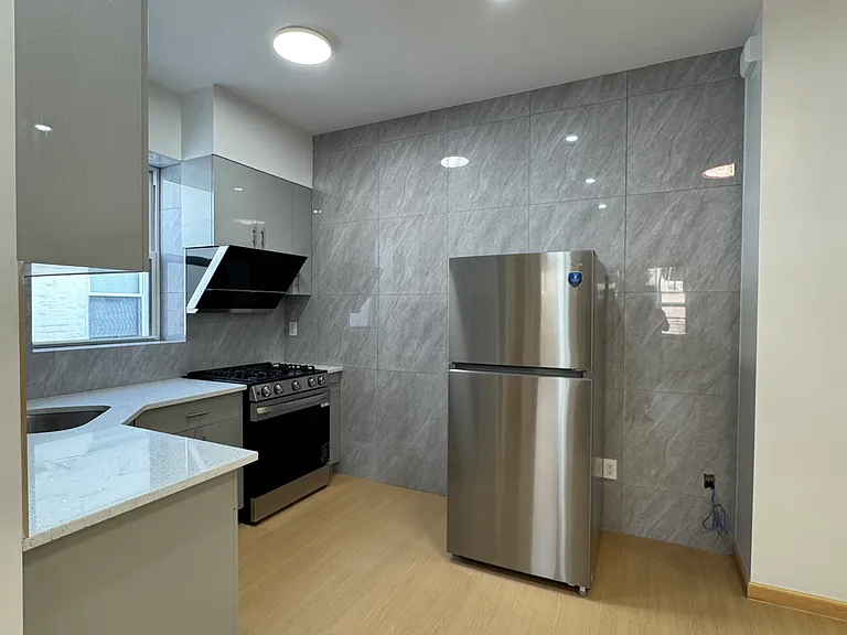 2349 62nd St #2R — Photo 1
