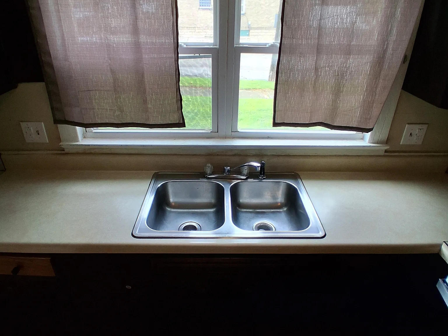 2 bed, $1,095 — Photo 4