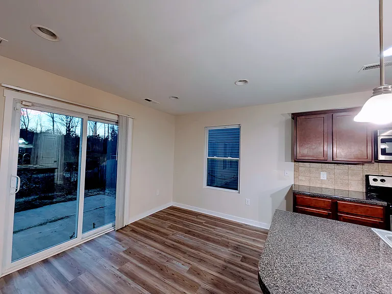 5220 Tomsie Efird Ln — Photo 10