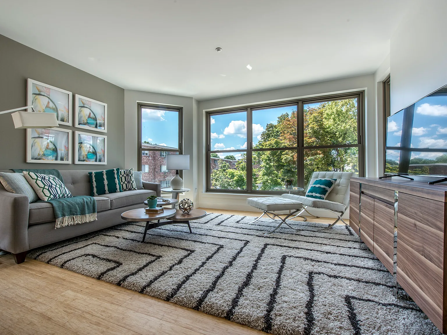 Malvern Place Apartments — Photo 2