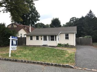 28 Navajo Ave, Lake Hiawatha, NJ 07034