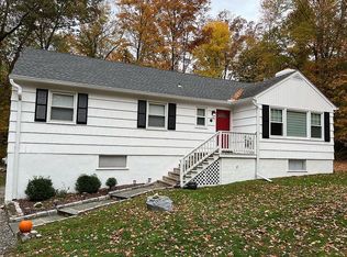 10 Glory Rd, Weston, CT 06883