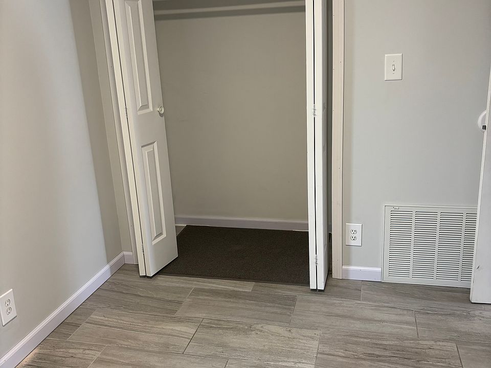 1st image of 1118 W 2nd St #1118