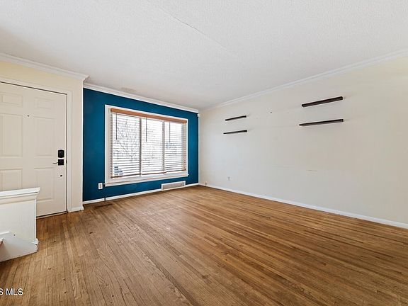 3rd image of 3121 Daleford Dr