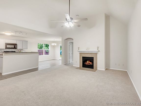 4th image of 238 Dp Newman Cir