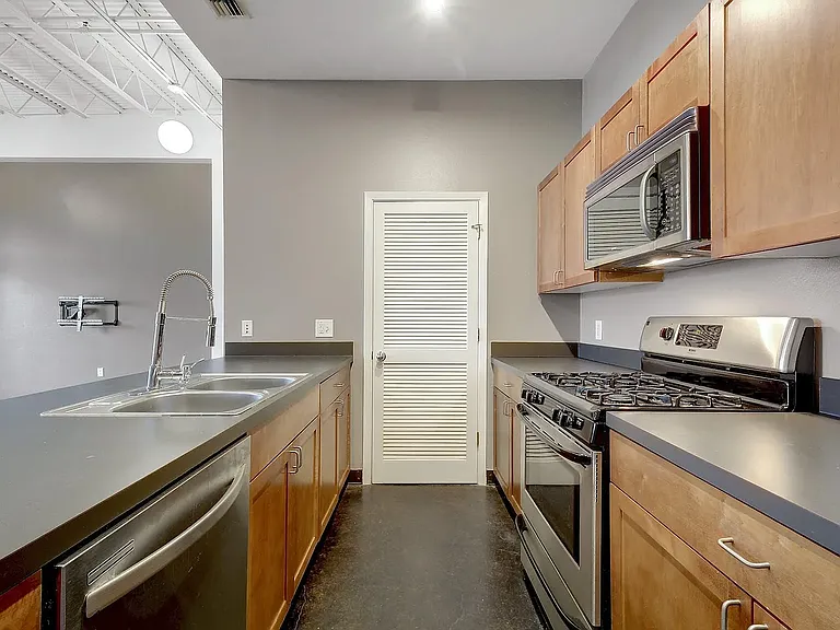2401 E 6th St #3041 — Photo 2