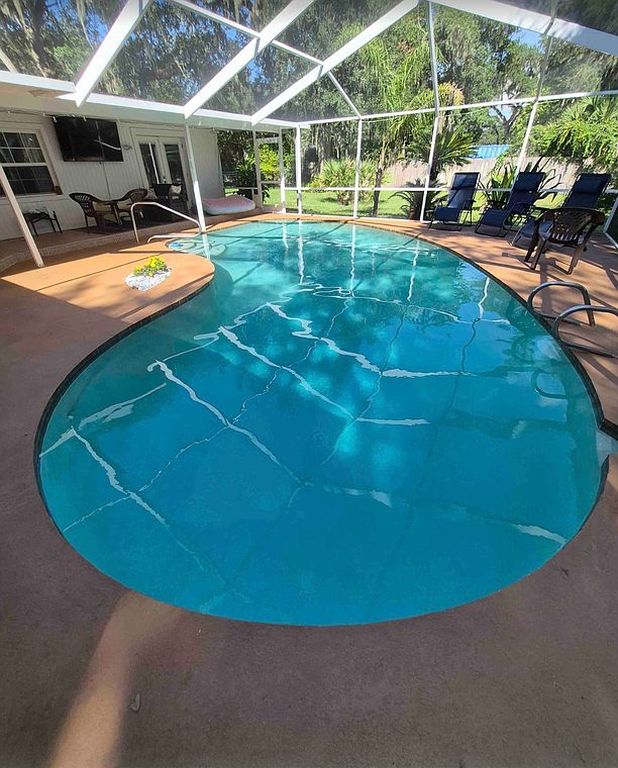 204 Birch Ln - Property Image