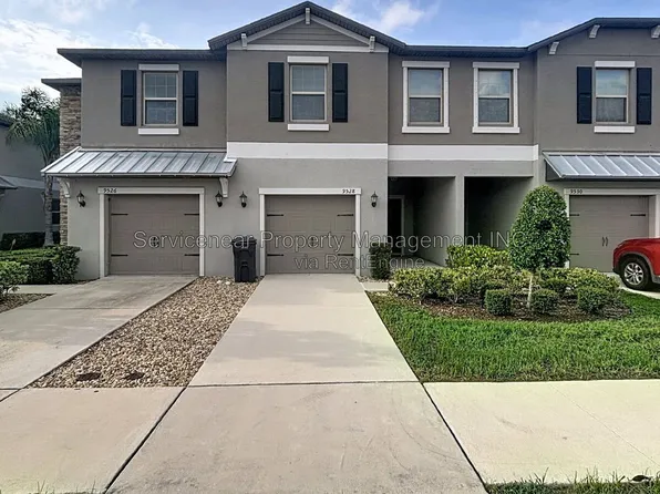 9528 Pembrooke Pines Dr, Sun City Center, FL 33573