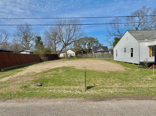 718 Llano St, Port Neches, TX 77651