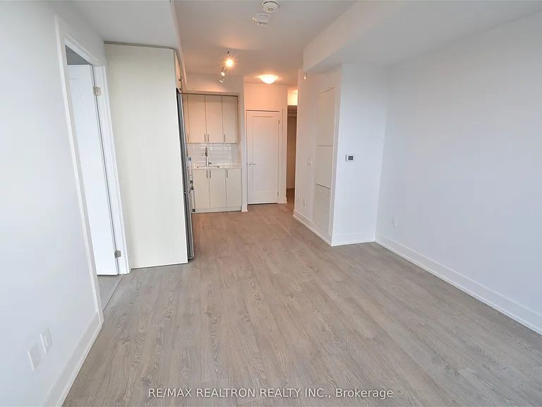 2550 Simcoe St N #1505 — Photo 4