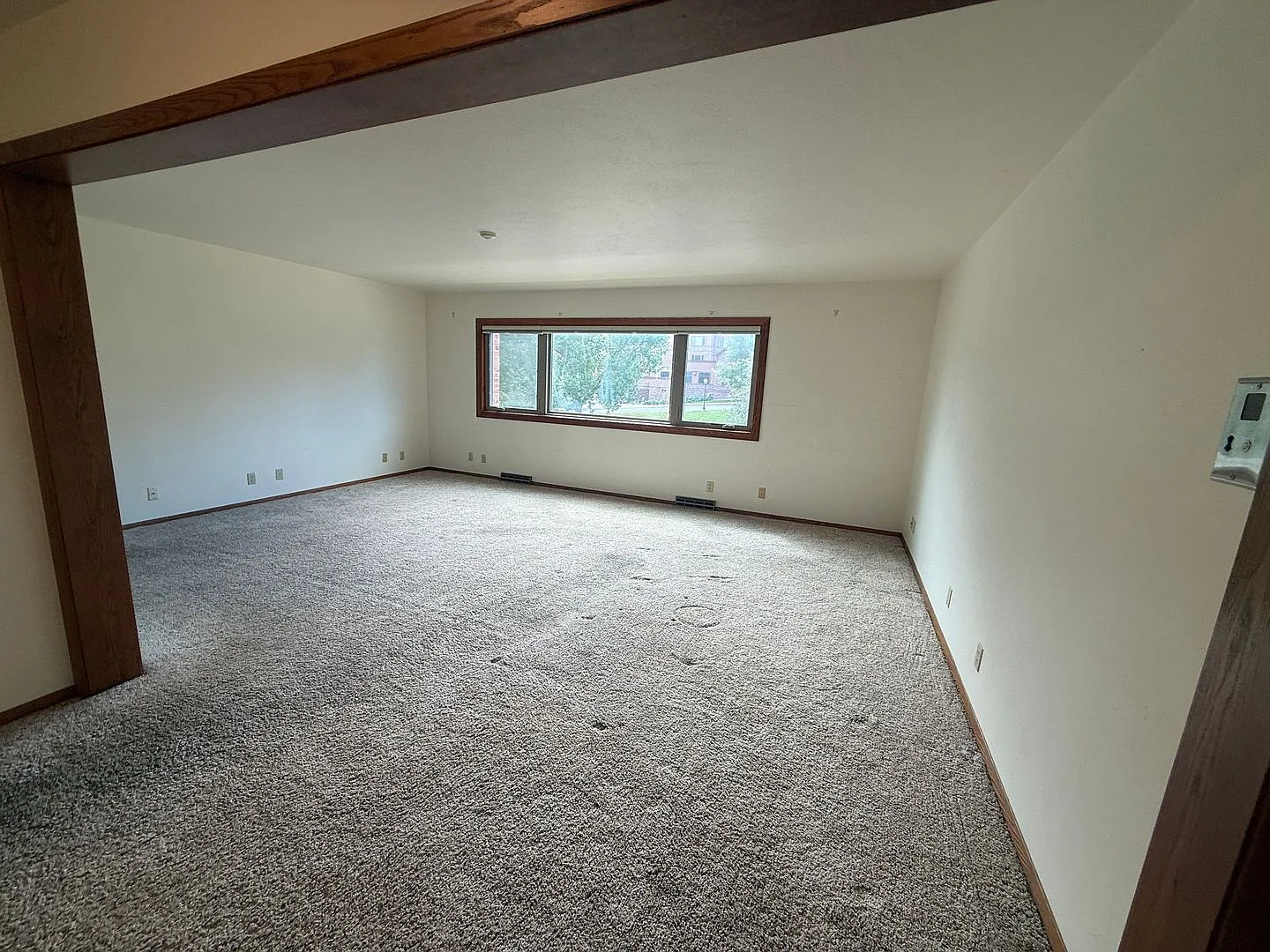 112 W 17th Street - Cambridge Apartments — Photo 4