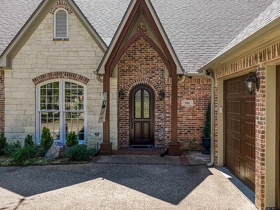 3rd image of 102 Dogwood Lakes Cir
