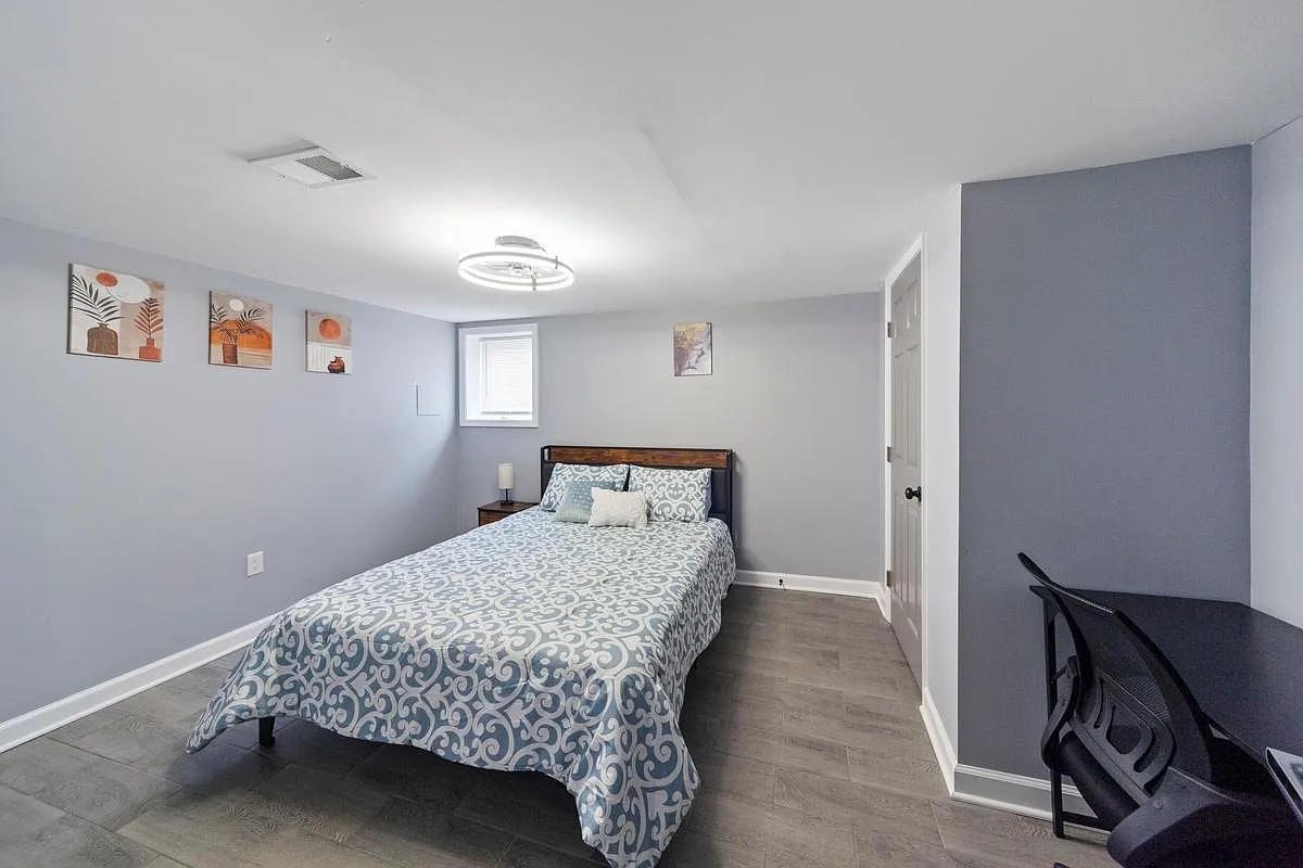 4 bed, 3.0 bath, 1800 sqft, $866 — Photo 1
